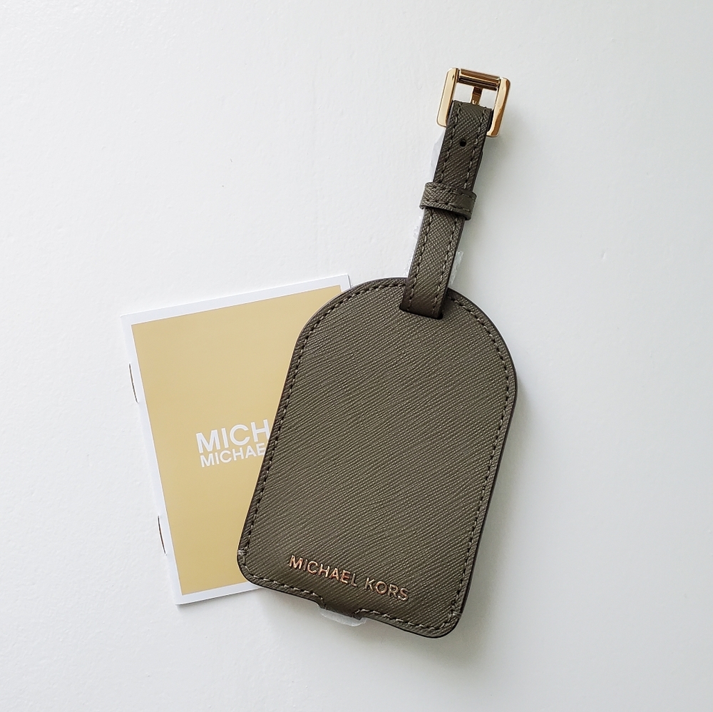 NWT Michael Kors Luggage Tag - Picture 7 of 8